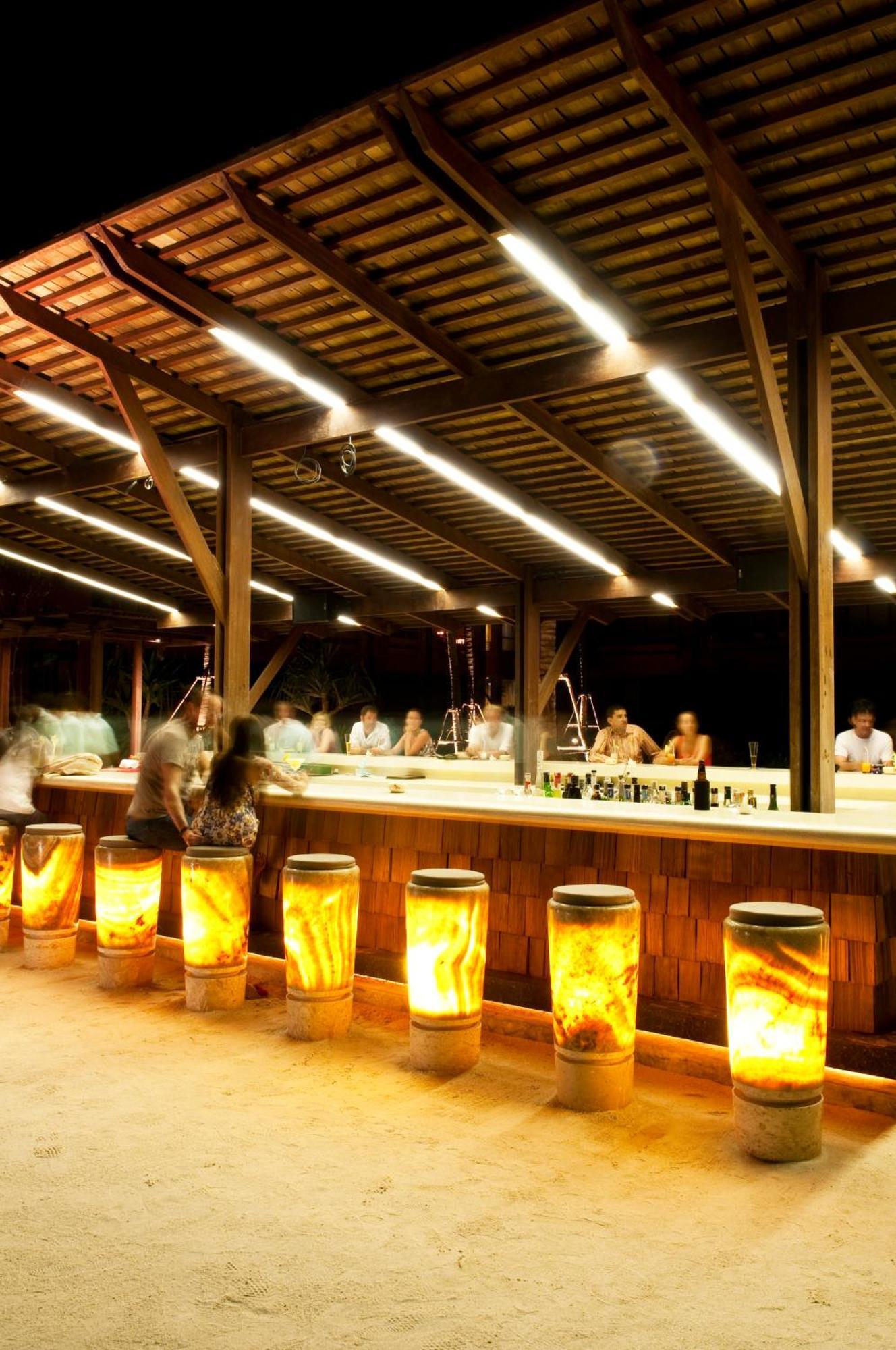 Hansar Samui Resort&Spa - SHA Extra Plus Bophut Restaurant foto The bar at the restaurant
